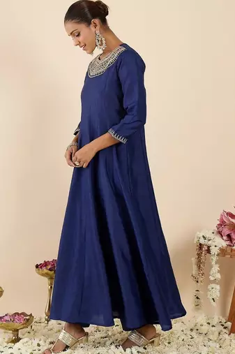 Women Ethnic Motifs Embroidered Panelled Thread Work Kurta with Trousers