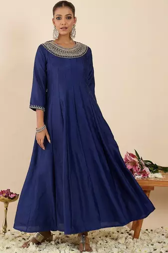 Women Ethnic Motifs Embroidered Panelled Thread Work Kurta with Trousers