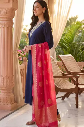 Women Ethnic Motifs Embroidered Thread Work Kurta with Trousers & With Dupatta
