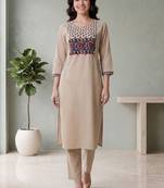 Women Ethnic Motifs Printed Cotton Kurta with Trousers