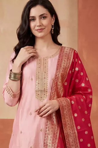 Women Ethnic Motifs Embroidered Kurta with Trousers & With Dupatta