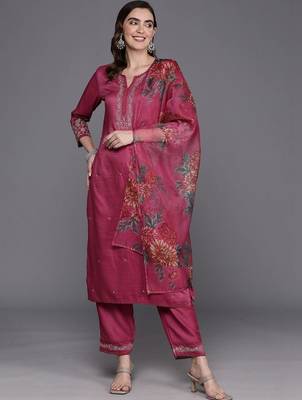 Women Ethnic Motifs Embroidered Thread Work Kurta with Trousers & With Dupatta 1