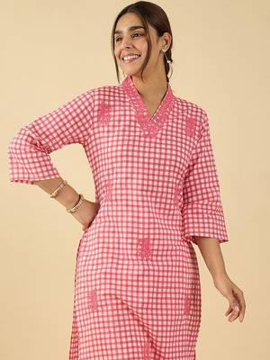Checked V Neck Thread Work Cotton Straight Kurta With Trousers 1