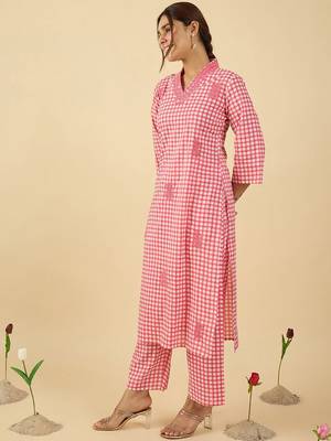 Checked V Neck Thread Work Cotton Straight Kurta With Trousers 3