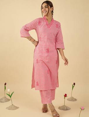 Checked V Neck Thread Work Cotton Straight Kurta With Trousers 5