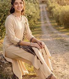 Women Animal Printed Kurta with Palazzos