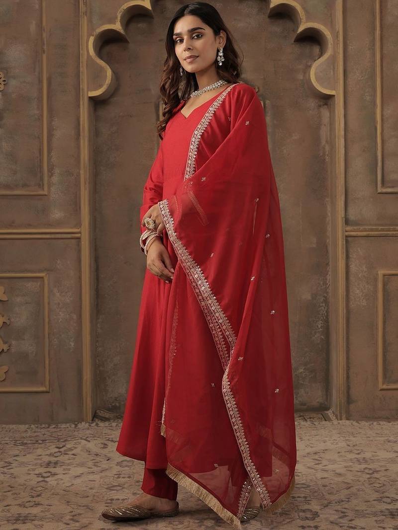 Liva Sweetheart Neck Anarkali Kurta With Trousers & Dupatta
