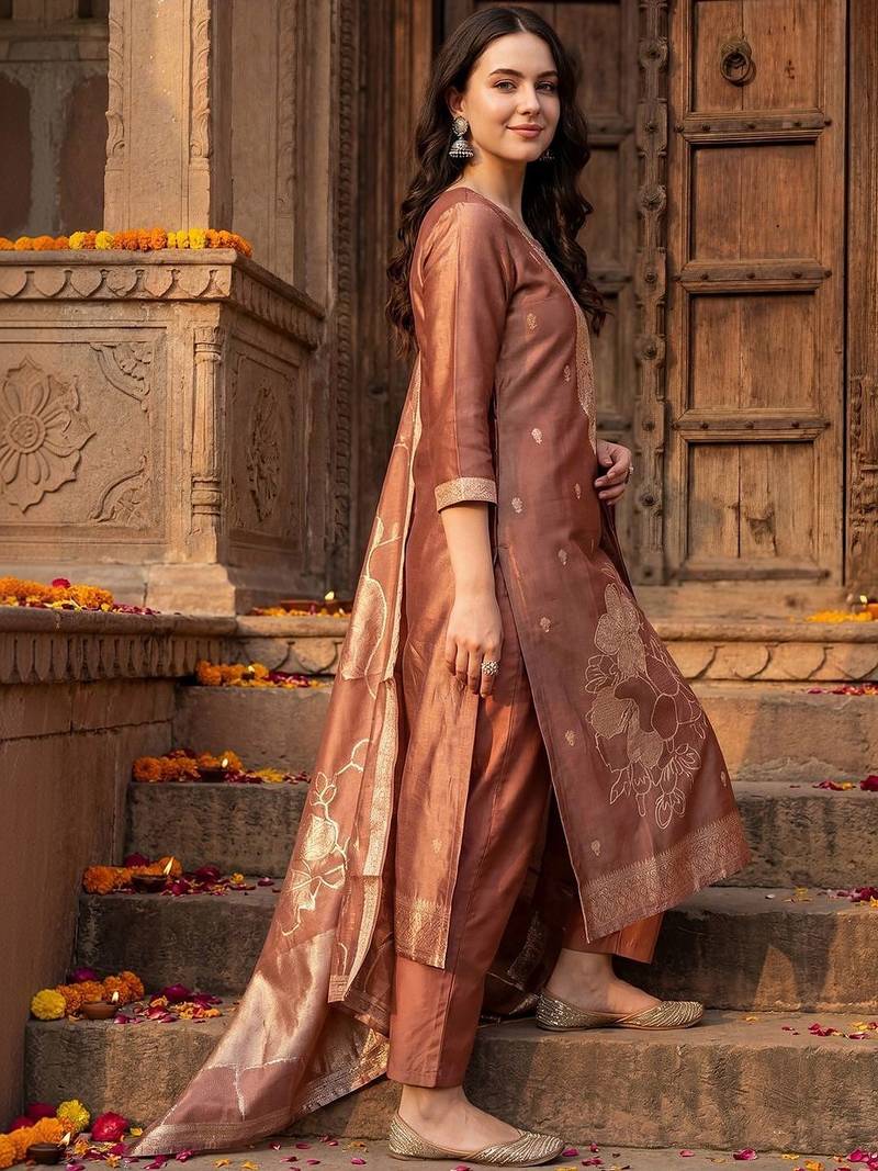 Women Kurta with Trousers & With Dupatta