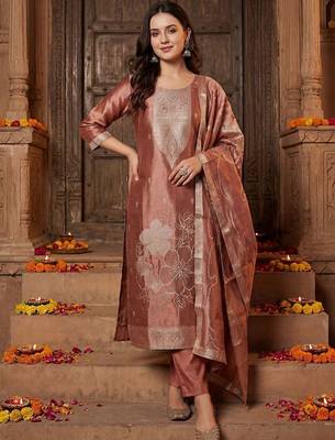 Women Kurta with Trousers & With Dupatta 4