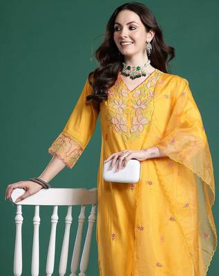Floral Embroidered Thread Work Kurta with Trousers & With Dupatta 1