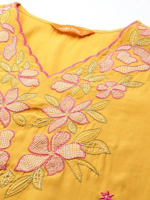 Floral Embroidered Thread Work Kurta with Trousers & With Dupatta 2