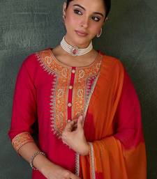 Floral Yoke Design Round Neck Zari Straight Kurta With Trousers & Dupatta