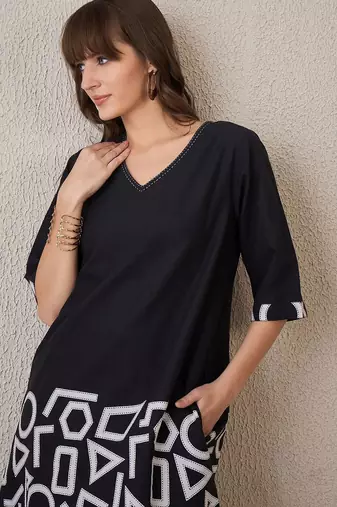 Geometric Printed V-Neck Cotton A-Line Kurta With Palazzos