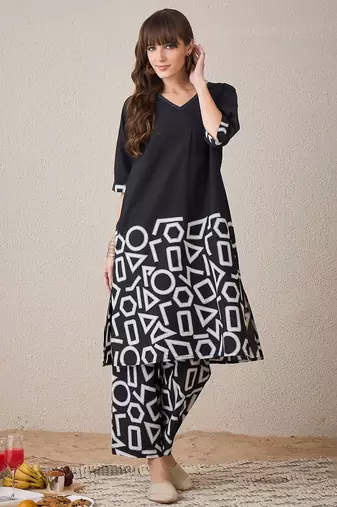 Geometric Printed V-Neck Cotton A-Line Kurta With Palazzos