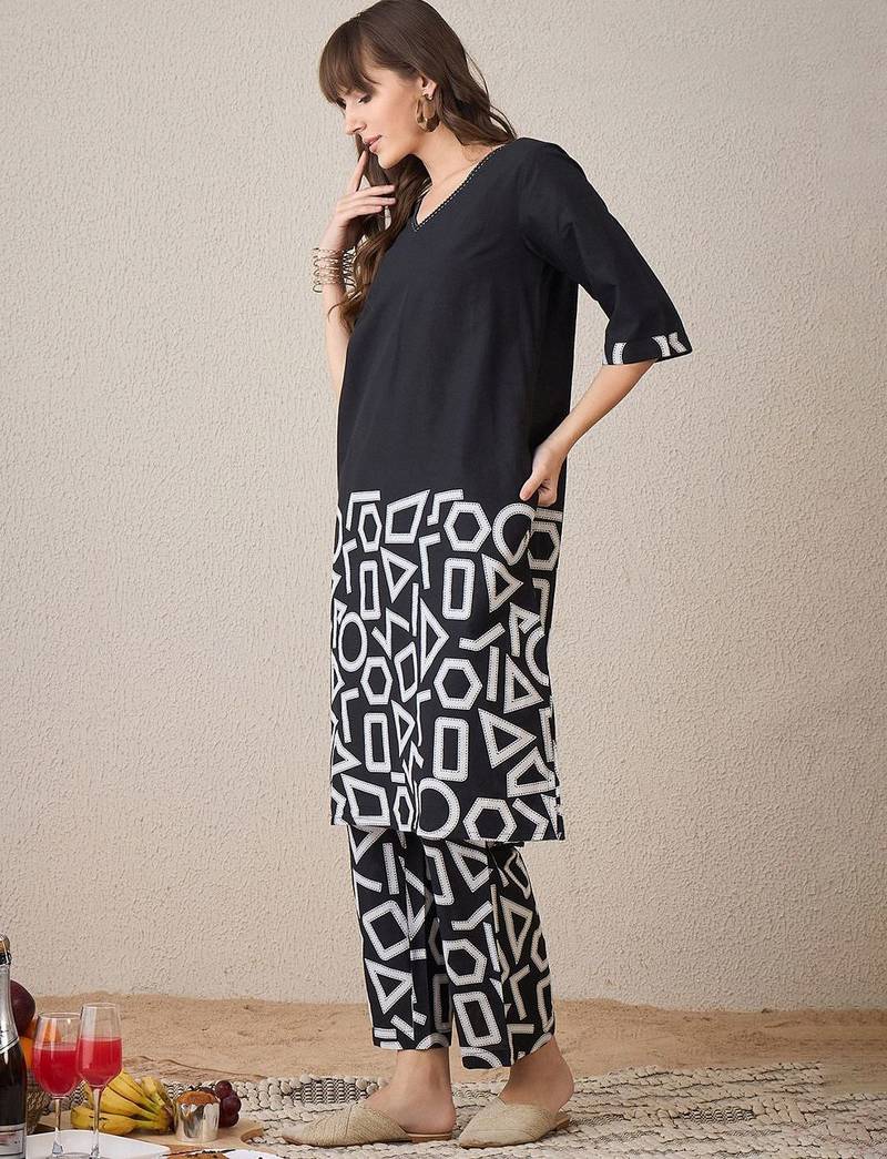 Geometric Printed V-Neck Cotton A-Line Kurta With Palazzos