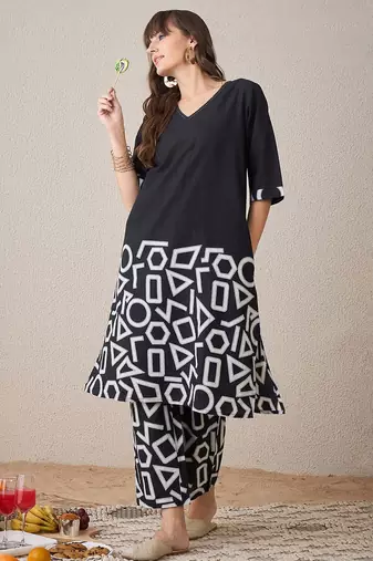 Geometric Printed V-Neck Cotton A-Line Kurta With Palazzos