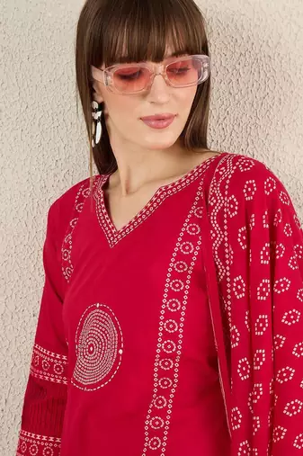 Ethnic Motifs Printed Cotton V-Neck Straight Kurta with Trousers & Dupatta