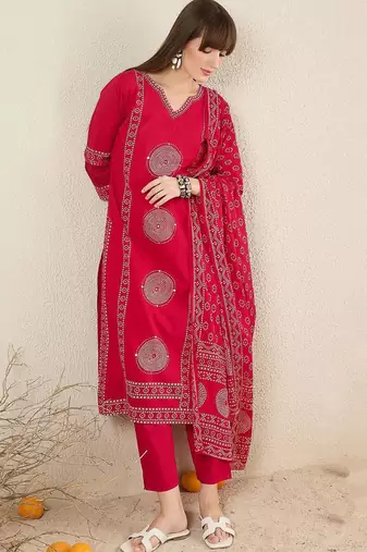 Ethnic Motifs Printed Cotton V-Neck Straight Kurta with Trousers & Dupatta