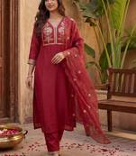 Women Ethnic Motifs Embroidered Kurta with Trousers & With Dupatta
