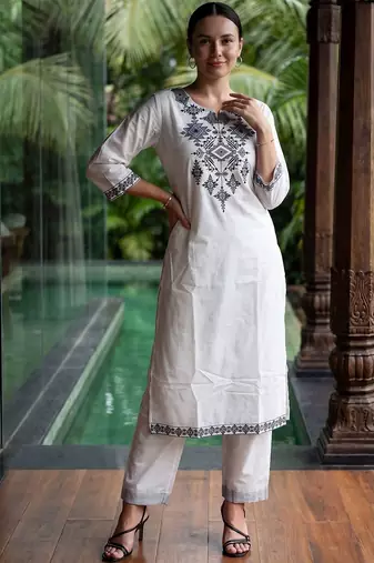 Women Ethnic Motifs Embroidered Thread Work Cotton Kurta with Trousers