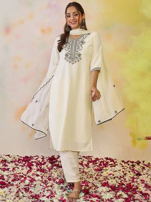Women Ethnic Motifs Embroidered Thread Work Republic Day Kurta with Trousers & With Dupatta 2