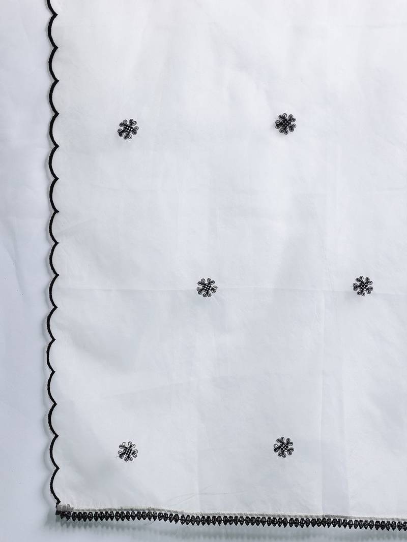 Women Ethnic Motifs Embroidered Thread Work Republic Day Kurta with Trousers & With Dupatta