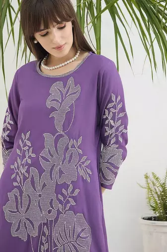 Women Floral Printed Kurta with Trousers