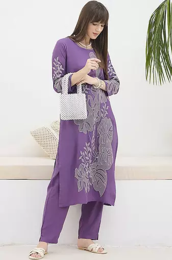 Women Floral Printed Kurta with Trousers