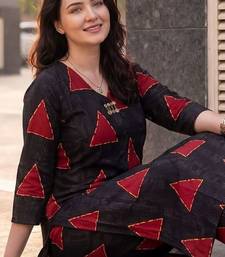 Women Printed Kurta with Trousers