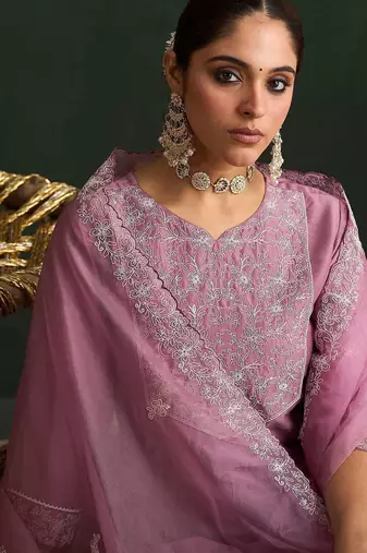 Women Floral Yoke Design Thread Work Kurta with Trousers & With Dupatta