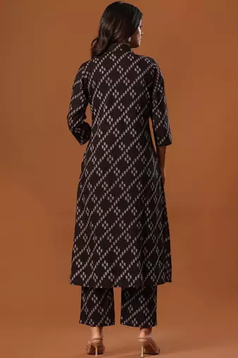 Women Ethnic Motifs Printed Cotton Kurta with Trousers