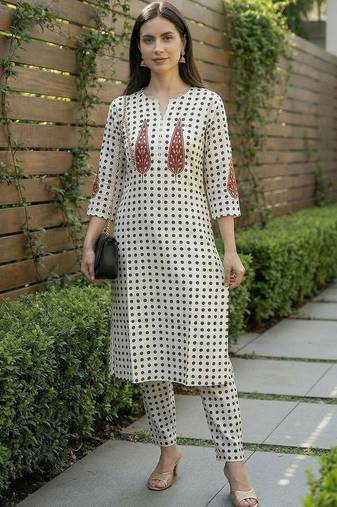 Women Printed Beads and Stones Cotton Kurta with Trousers