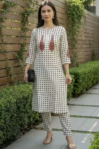 Women Printed Beads and Stones Cotton Kurta with Trousers