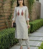 Women Printed Beads and Stones Cotton Kurta with Trousers