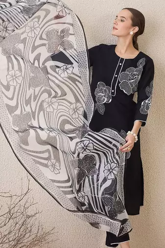 Floral Embroidered Round Neck Sequinned Linen Kurta With Trousers & Dupatta