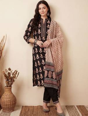 Women Ethnic Motifs Printed Cotton Kurta with Trousers & With Dupatta 1