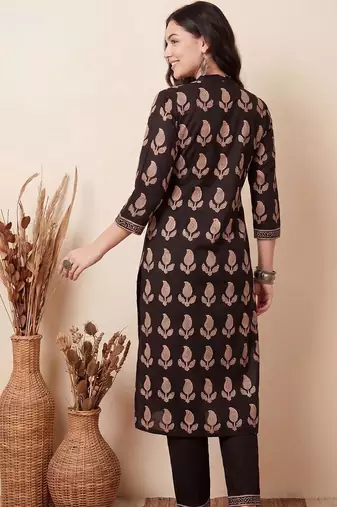 Women Ethnic Motifs Printed Cotton Kurta with Trousers & With Dupatta