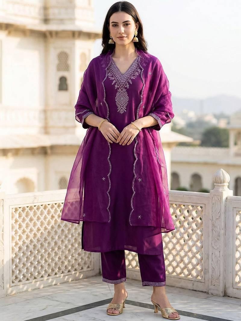 Women Ethnic Motifs Embroidered Thread Work Kurta with Trousers & With Dupatta