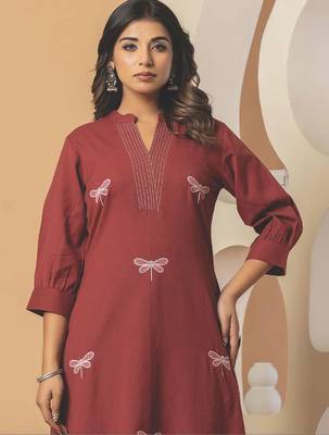 Women Embroidered Thread Work Cotton Kurta with Palazzos 3