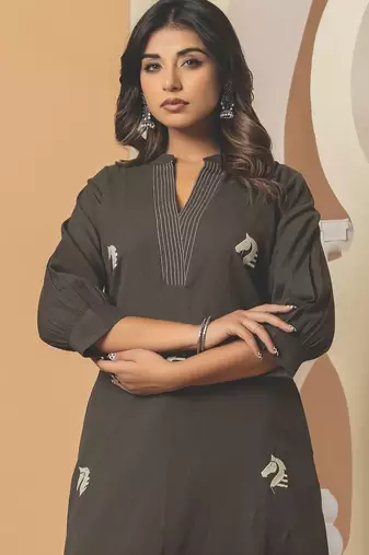 Women Animal Embroidered Thread Work Cotton Kurta with Palazzos