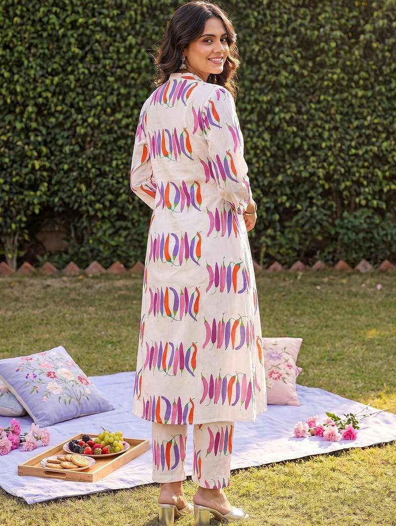 Women Printed Cotton Kurta with Trousers