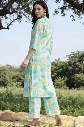 Women Floral Printed Kurta with Palazzos