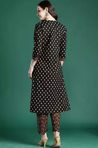 Women Printed Pleated Mirror Work Cotton Kurta with Trousers
