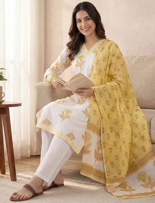 Women Ethnic Motifs Printed Cotton Kurta with Trousers & With Dupatta 1