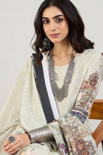 Green Floral Printed Straight Kurta with Trousers & Dupatta