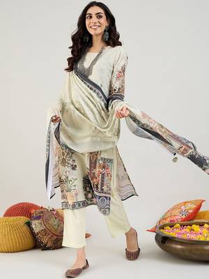 Green Floral Printed Straight Kurta with Trousers & Dupatta 7