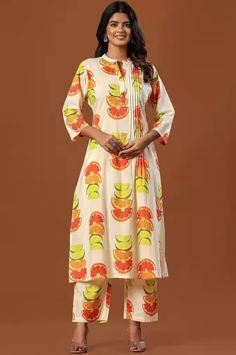 Women Printed Cotton Kurta with Trousers