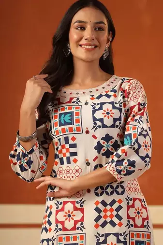 Women Printed Kurta with Trousers