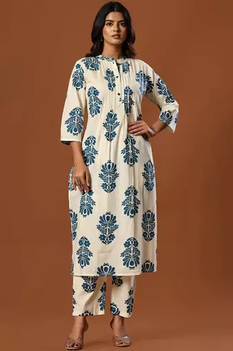 Women Floral Printed Cotton Kurta with Trousers