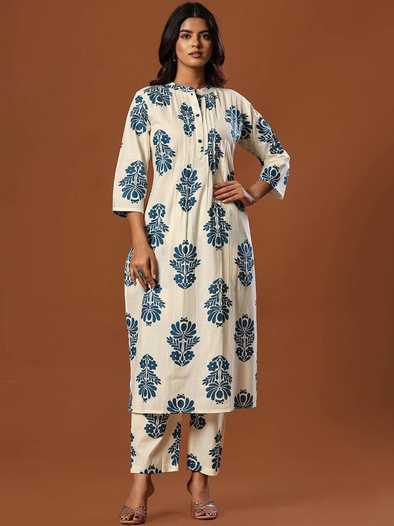 Women Floral Printed Cotton Kurta with Trousers
